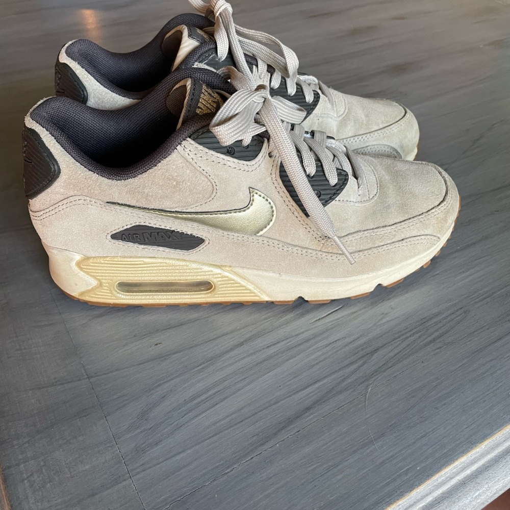 Nike air max size 7.5 womens